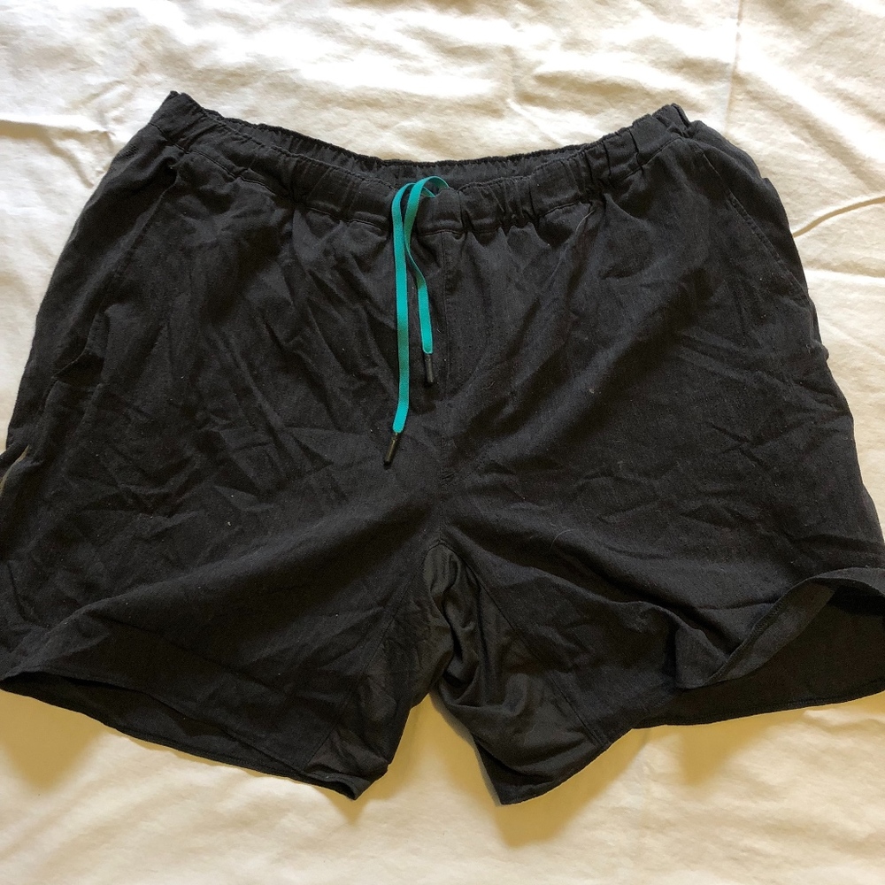 Lululemon Men's Athletic Shorts Size XL